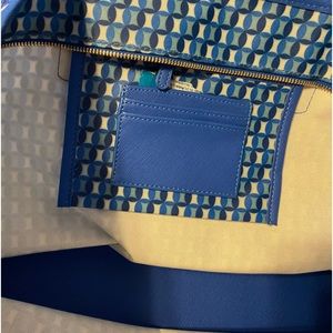 Random purse say throw all things in here. It is from Walmart.l